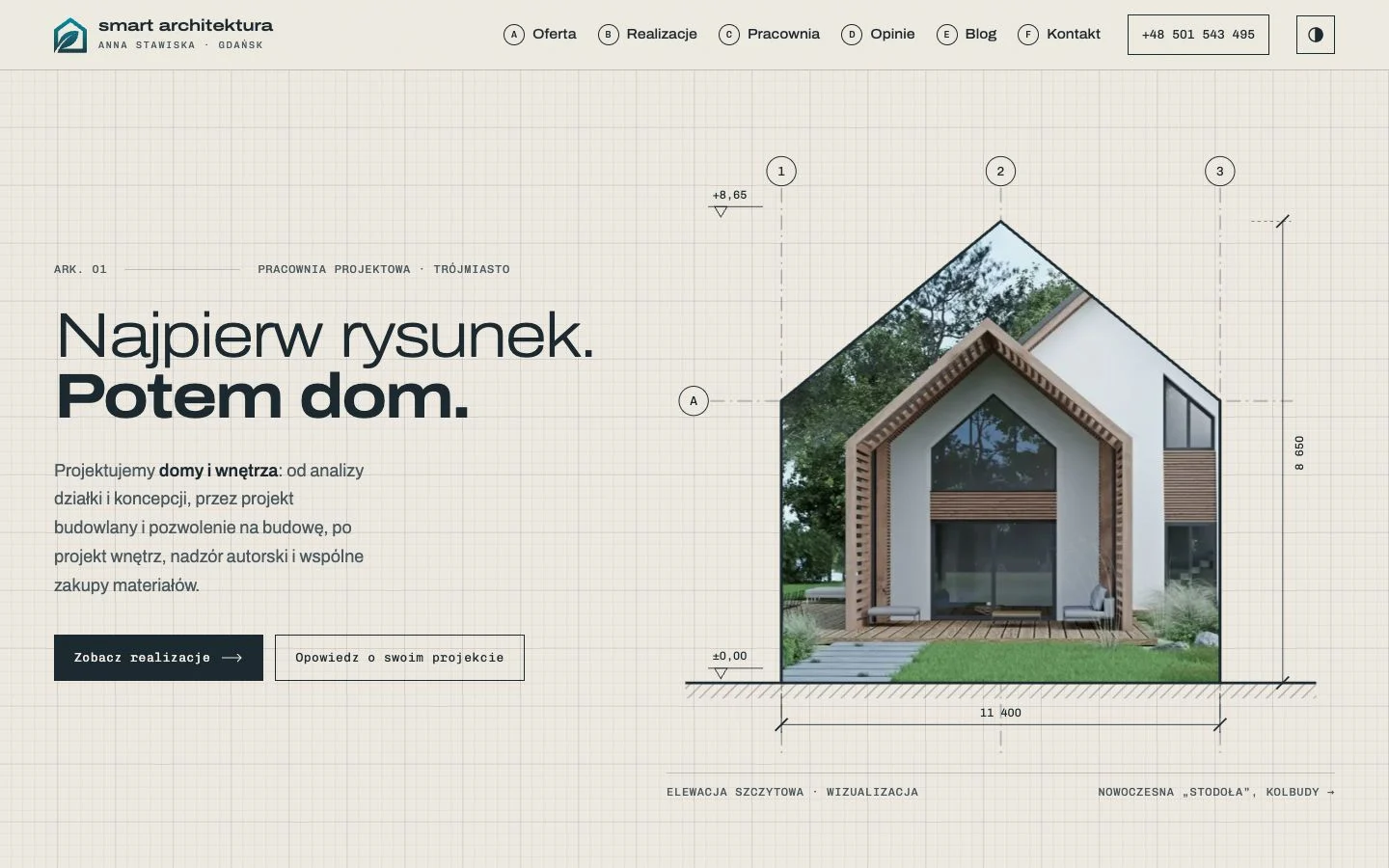 The new smartarchitektura.pl home page - the line “Najpierw rysunek. Potem dom.” (First the drawing. Then the house.) beside a drawing of a house with grid lines and dimensions, like a drawing sheet